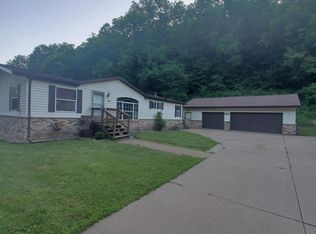 145 S Main St, Potosi, WI 53820