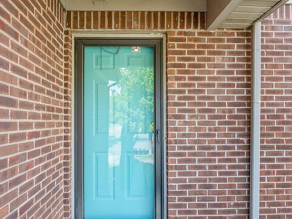 4th image of 3601 White Pine Dr