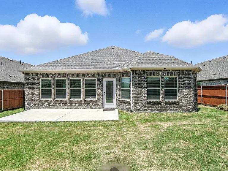 913 Cobalt Dr — Photo 37