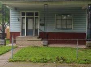 1040 N 14th St, Springfield, IL 62702