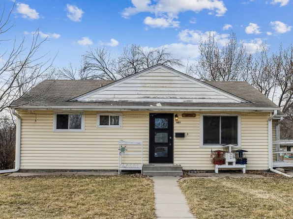 5801 Rhode Island Ave N, Crystal, MN 55428