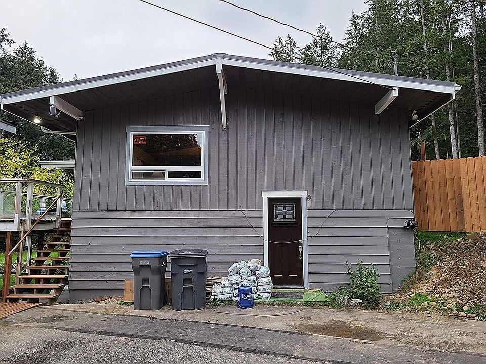 1st image of 1868 NW Palmer Ln
