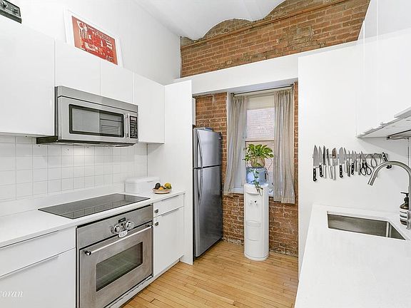 2nd image of 439 Lafayette St APT 2B