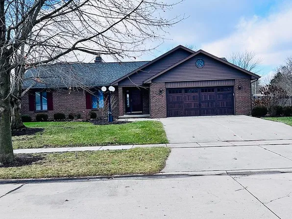 513 Rosewood, Saint Joseph, IL 61873