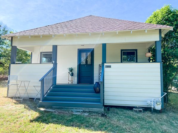 320 Taylor Rd