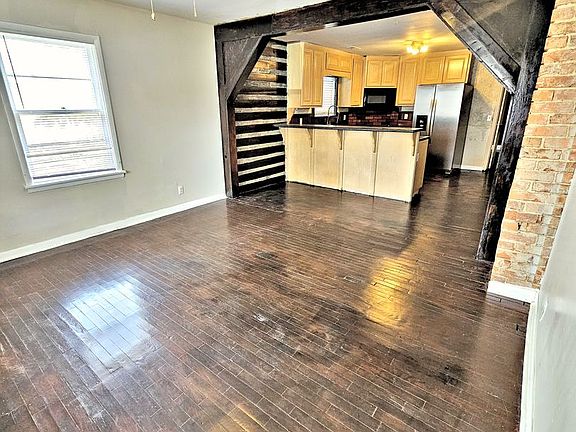 4th image of 614 3rd Ave SW #B