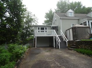 10 Center St, Westerly, RI 02891