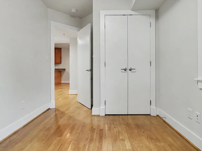 1300 K St SE #103 — Photo 13