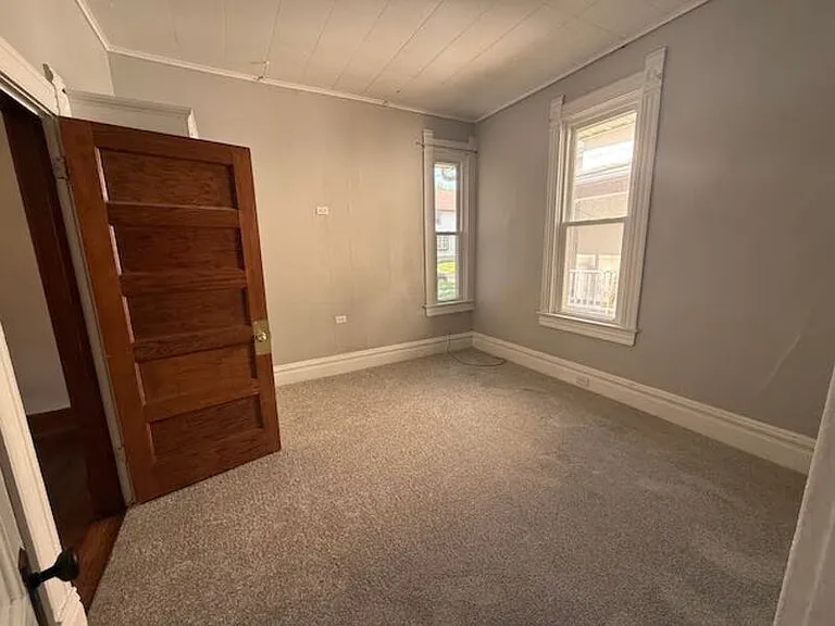 1601 W Ayres Ave — Photo 8