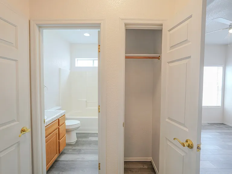 1825 E Shore Villas Dr #DRIVE44 — Photo 13