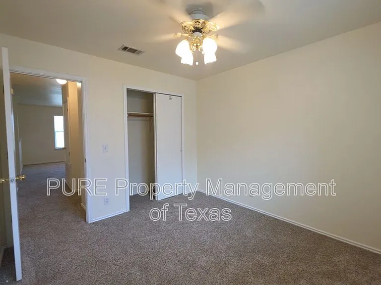 609 Losoya Ct — Photo 24