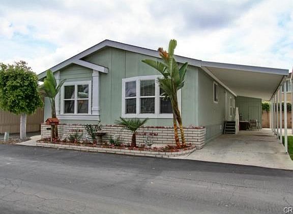 3rd image of 104 Myna Ln #104