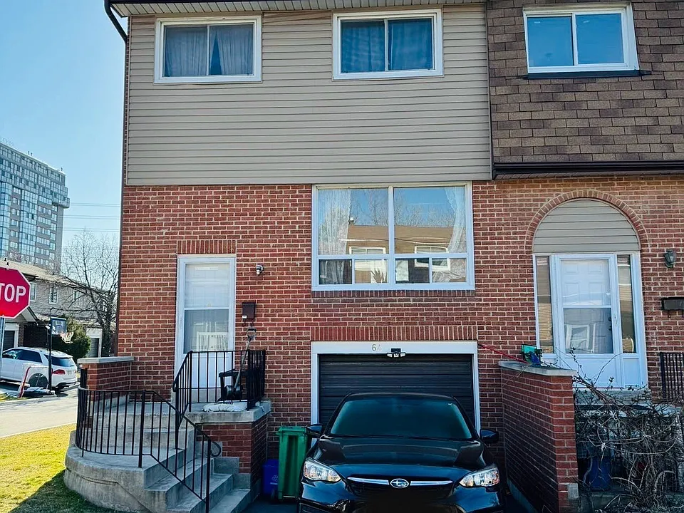 3025 Cedarglen Gate #64