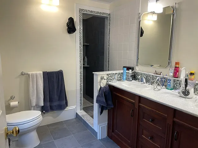 308 Cabot St — Photo 9