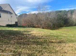 230 Morning Dove Dr, Vonore, TN 37885
