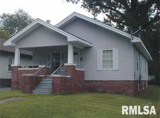 809 N Van Buren St, Marion, IL 62959