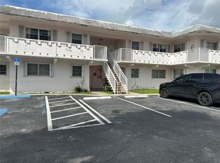 7424 SW 82nd St APT D216, Miami, FL 33143