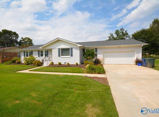 907 Riviera Ave SE, Huntsville, AL 35802