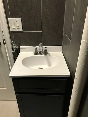 Rented by Bauman Realty Group | media 17