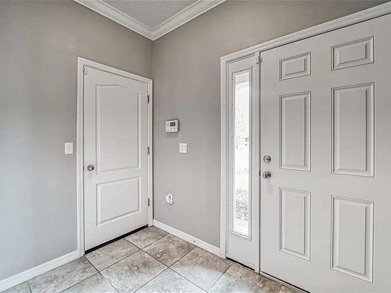 3903 Silverlake Way — Photo 31