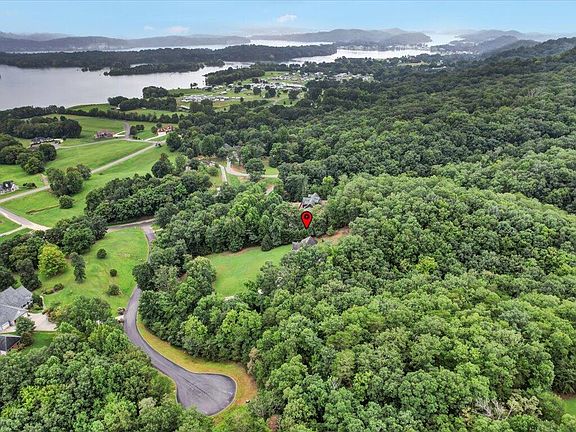 2nd image of 8023 Mountain Ridge Dr