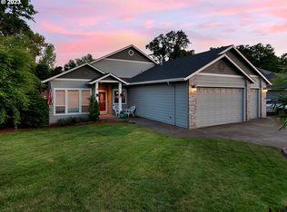 1760 Toliver Rd, Molalla, OR 97038