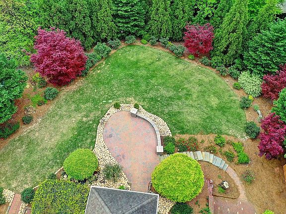 4th image of 1393 Stratford Hall Ct