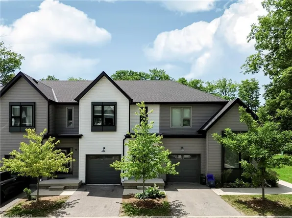 110 Fergus Ave #17, Kitchener, ON N2A 0K9