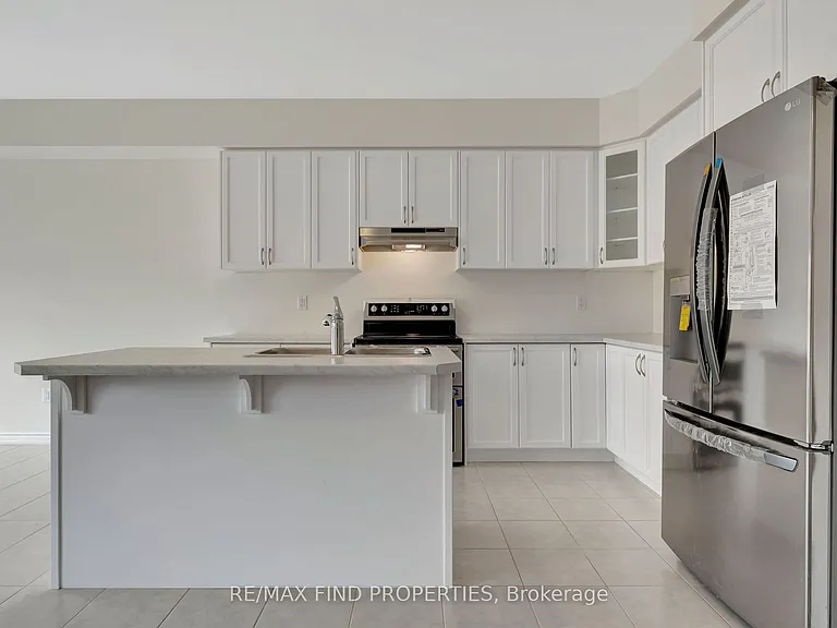 21 Dennis Ave — Photo 11