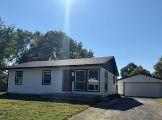 2822 Beech Dr, Columbus, IN 47203