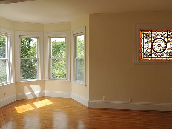 2nd image of 173 Davis Ave #501