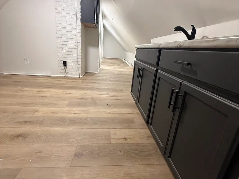 3058 E 116th St #3 — Photo 3
