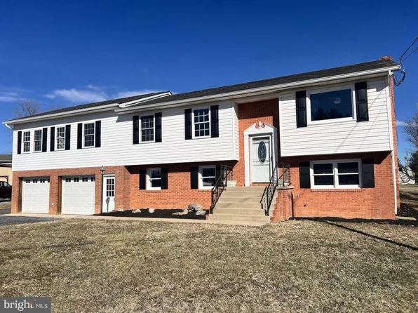 153 Stuart Ct, Luray, VA 22835