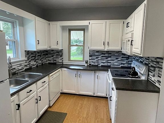 4th image of 866 Griggs St SE