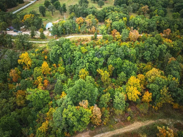 1 Firehouse Rd, Waynesville, MO 65583
