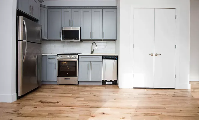 Rented by Compass | media 2