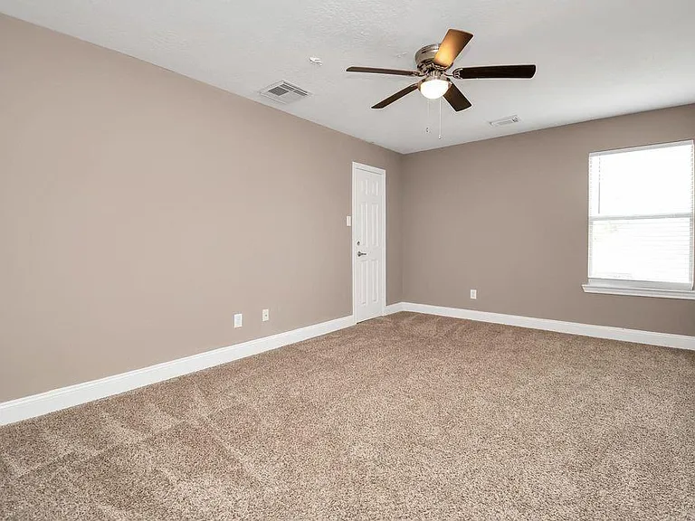 1914 Lenora Ct — Photo 37