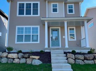 2179 Autumn Lake Pkwy, Madison, WI 53718