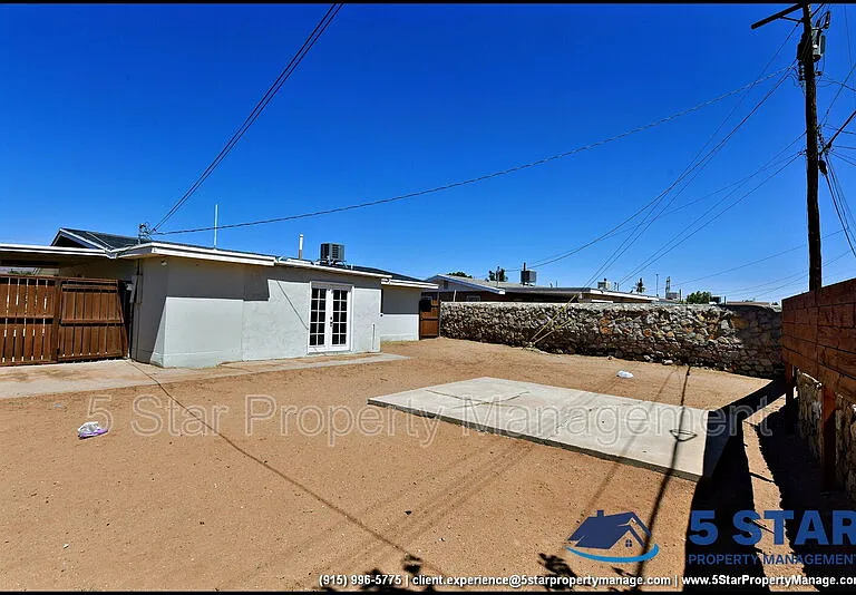 10324 Newport Dr — Photo 34
