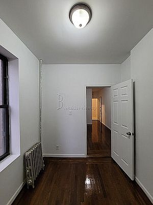 5th image of 2552 38th St APT 3C