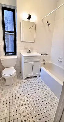 Rented by CitySites Real Estate Group | media 5