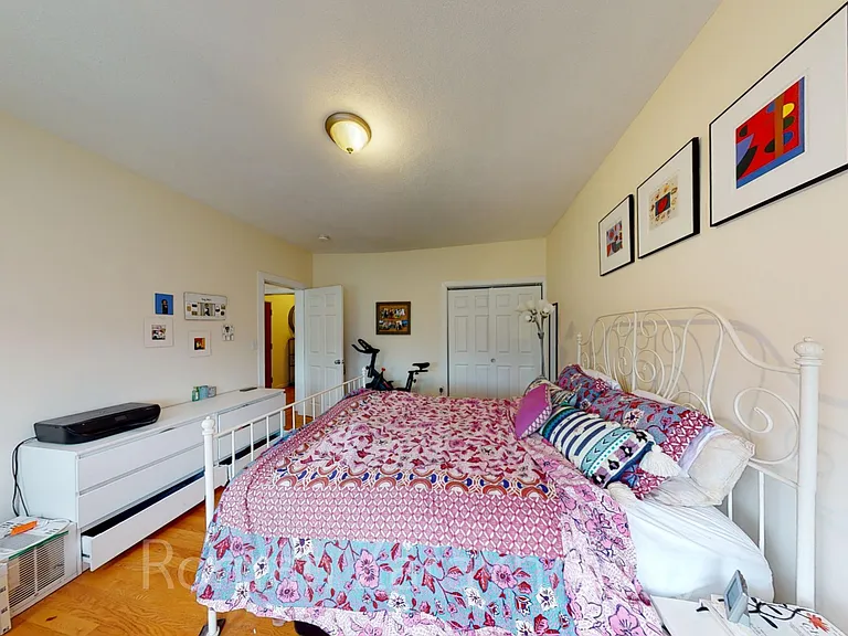 1950 Beacon St #8 — Photo 10
