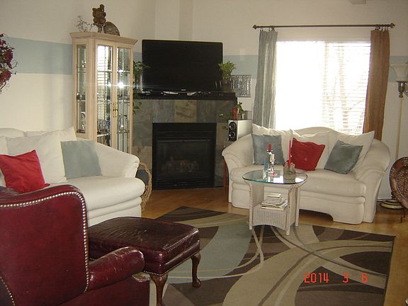 4th image of 2416 W 82nd Pl Unit B