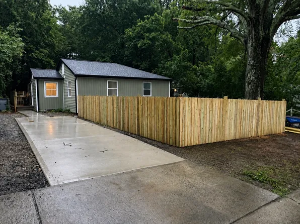 1802 Academy St, Charlotte, NC 28205