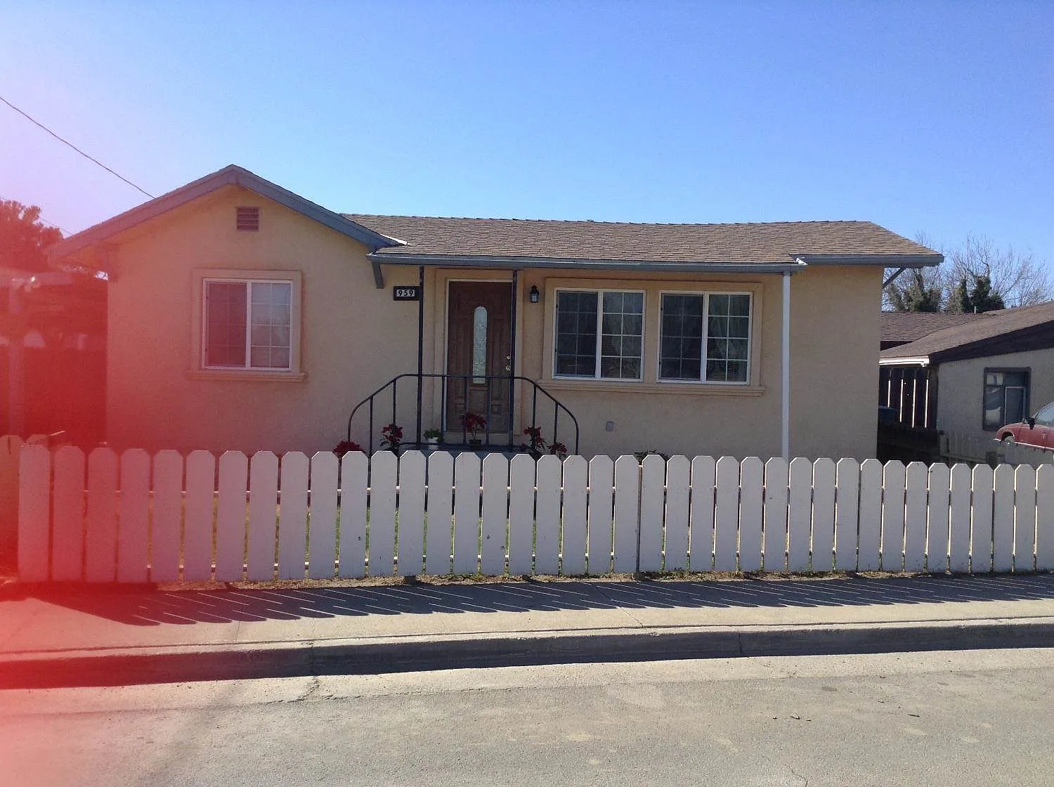 959 Railroad Ave photo 1
