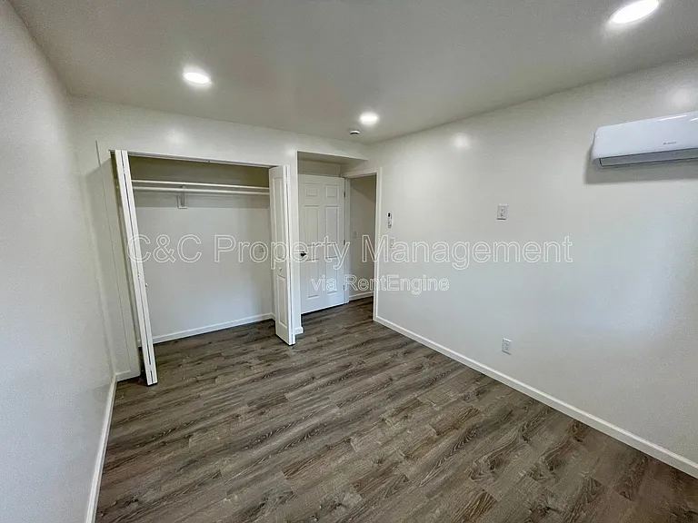 599 Irving Ave #4 — Photo 2