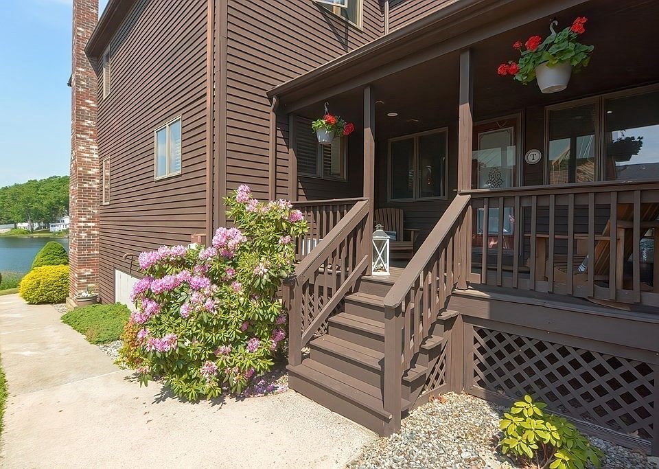 19 Taft Ave, Mendon, MA 01756 Zillow