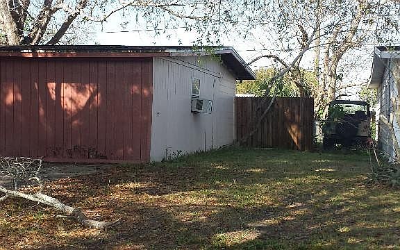 2nd image of 6102 Harcourt Ave