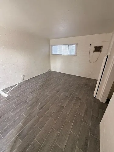 66334 5th St #2 Photo 1