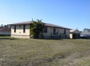 17424 Connecticut Rd, Fort Myers, FL 33967